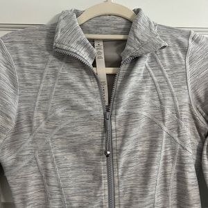 Lululemon size 6 zip up